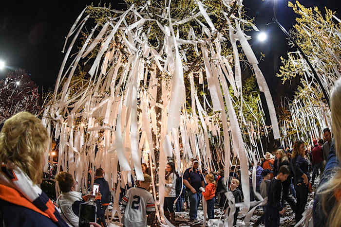 toomers-corner-traditions.jpg